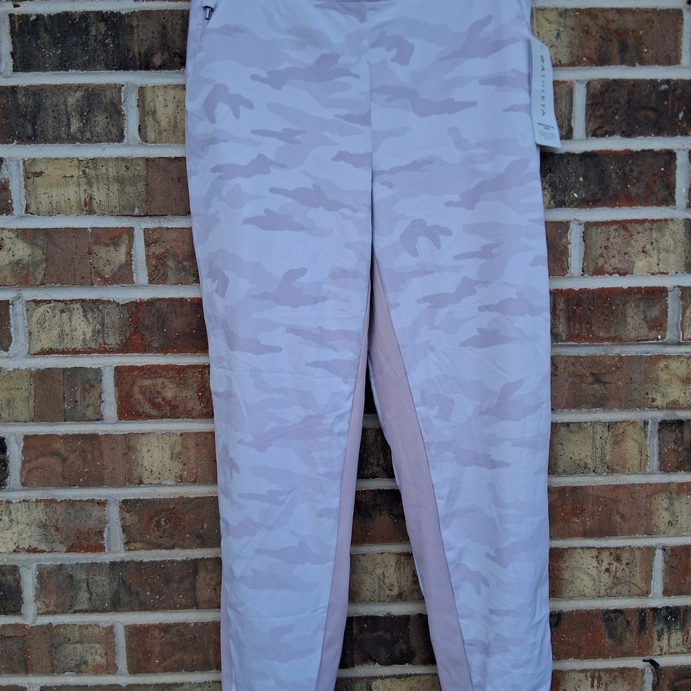 NWT 💕 Athleta Brooklyn Lined Camo Joggers Sz. 6 - Picture 3 of 15